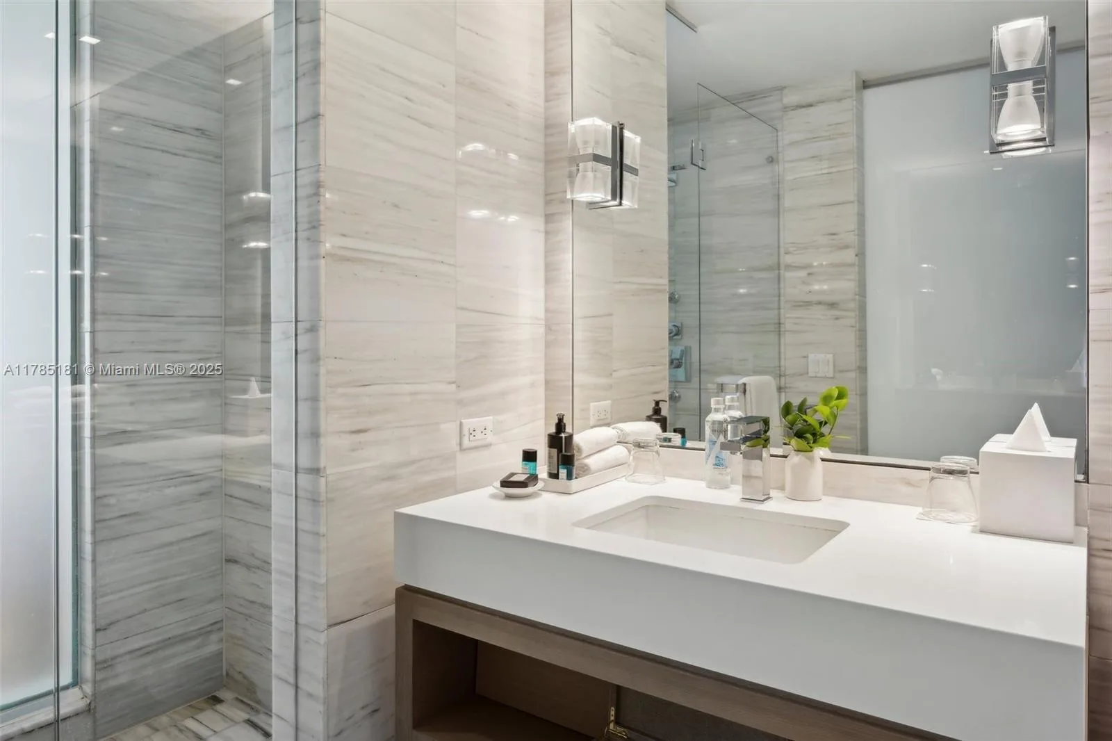 2201 Collins Ave # 336, Miami Beach, FL 33139 photo 11