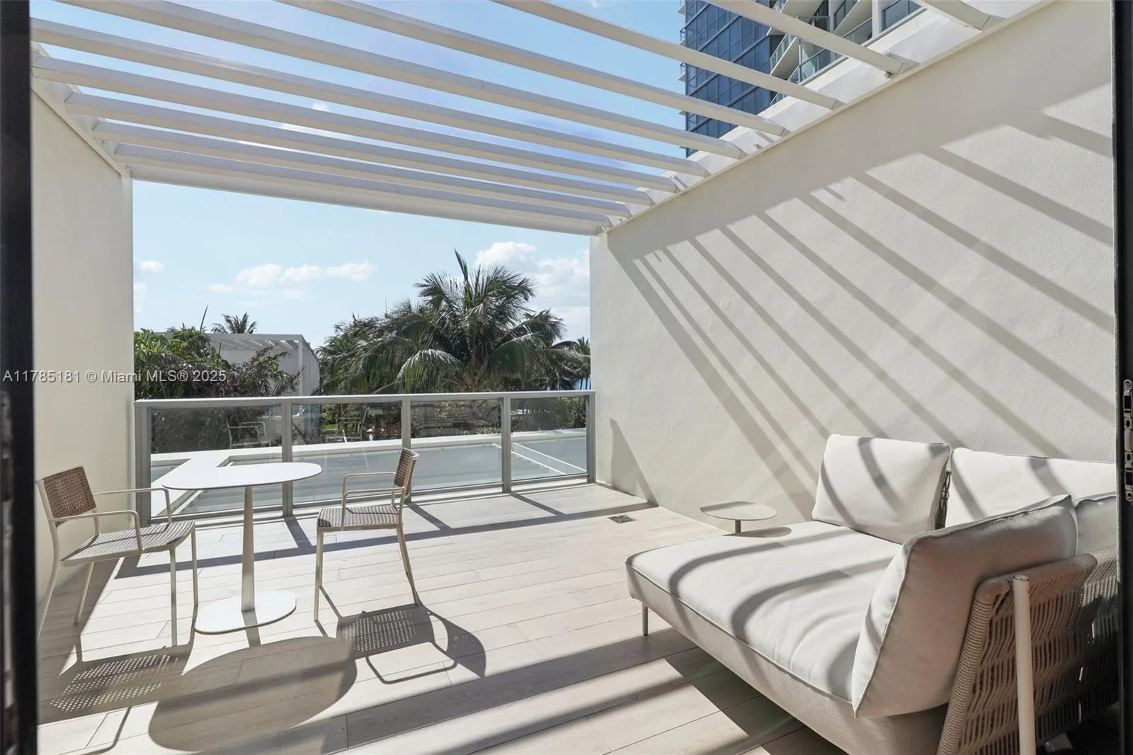 2201 Collins Ave # 336, Miami Beach, FL 33139 photo 4