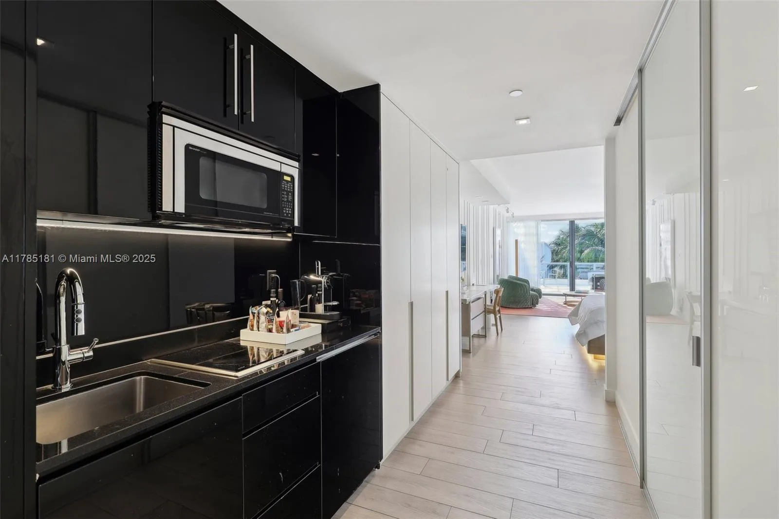 2201 Collins Ave # 336, Miami Beach, FL 33139 photo 8