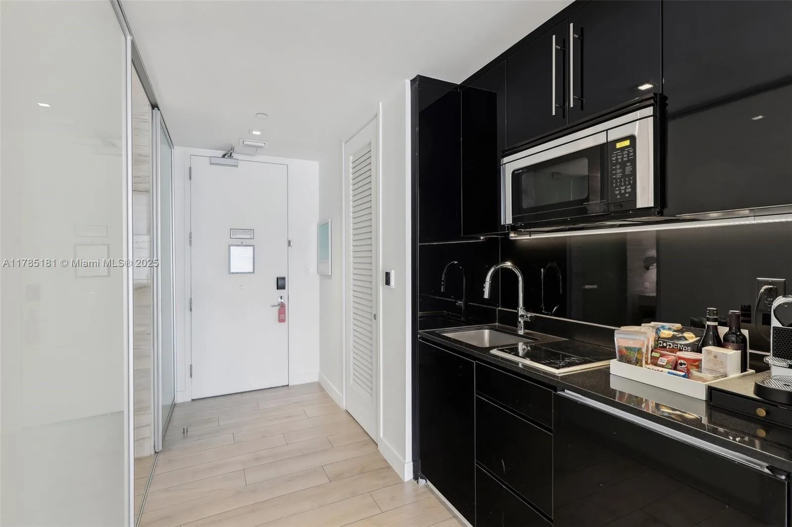 2201 Collins Ave # 336, Miami Beach, FL 33139 photo 9