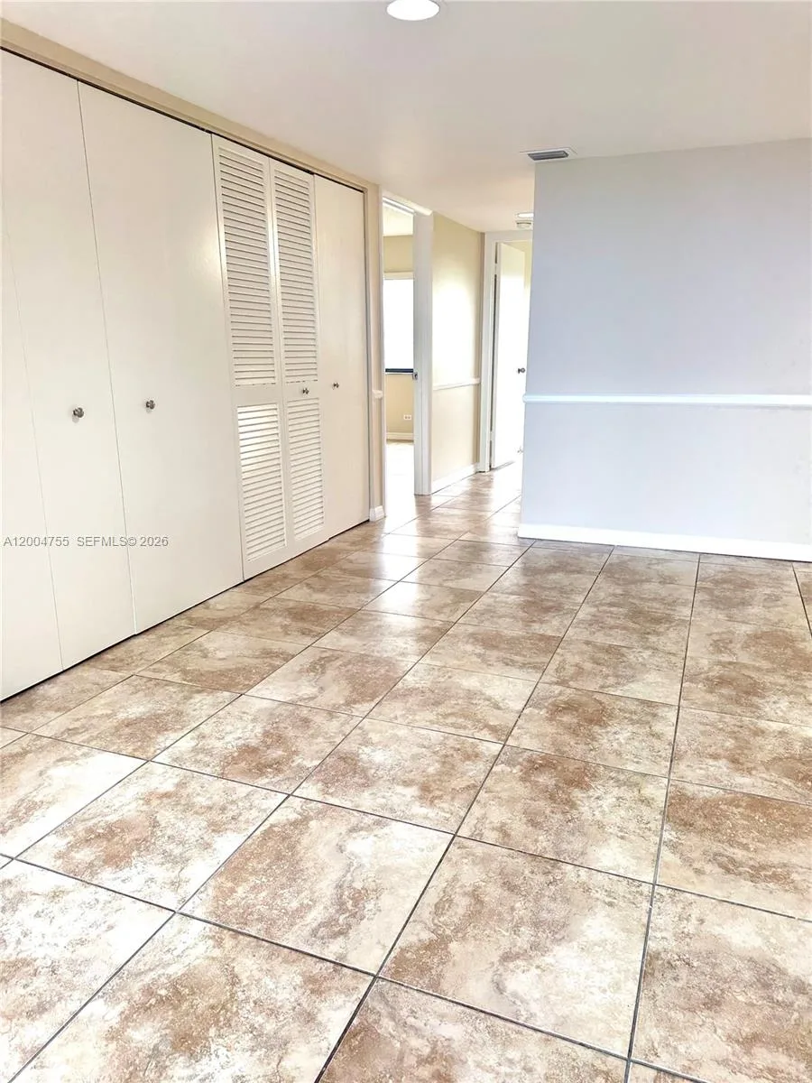 6601 SW 116th Ct # 403, Miami, FL 33173 photo 3