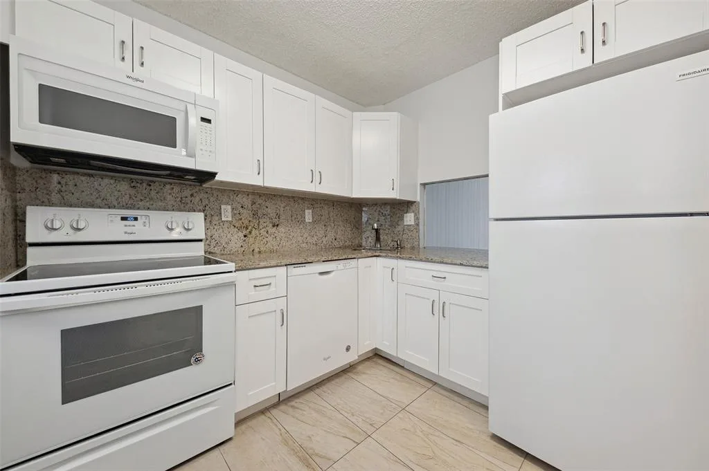 4501 NE 21ST # 109, Fort Lauderdale, FL 33308