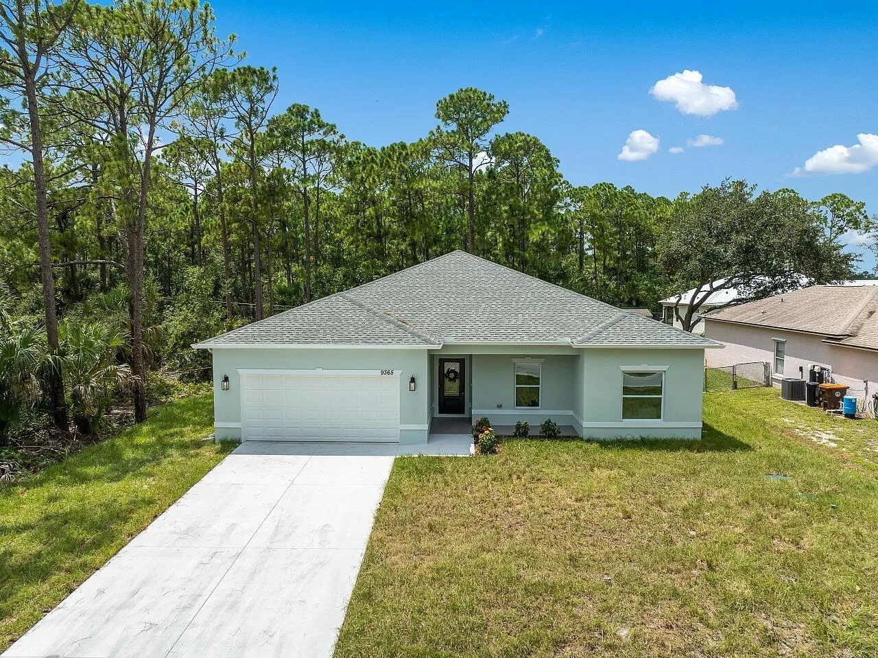 9365 107th Avenue, Vero Beach, FL 32967 photo 2