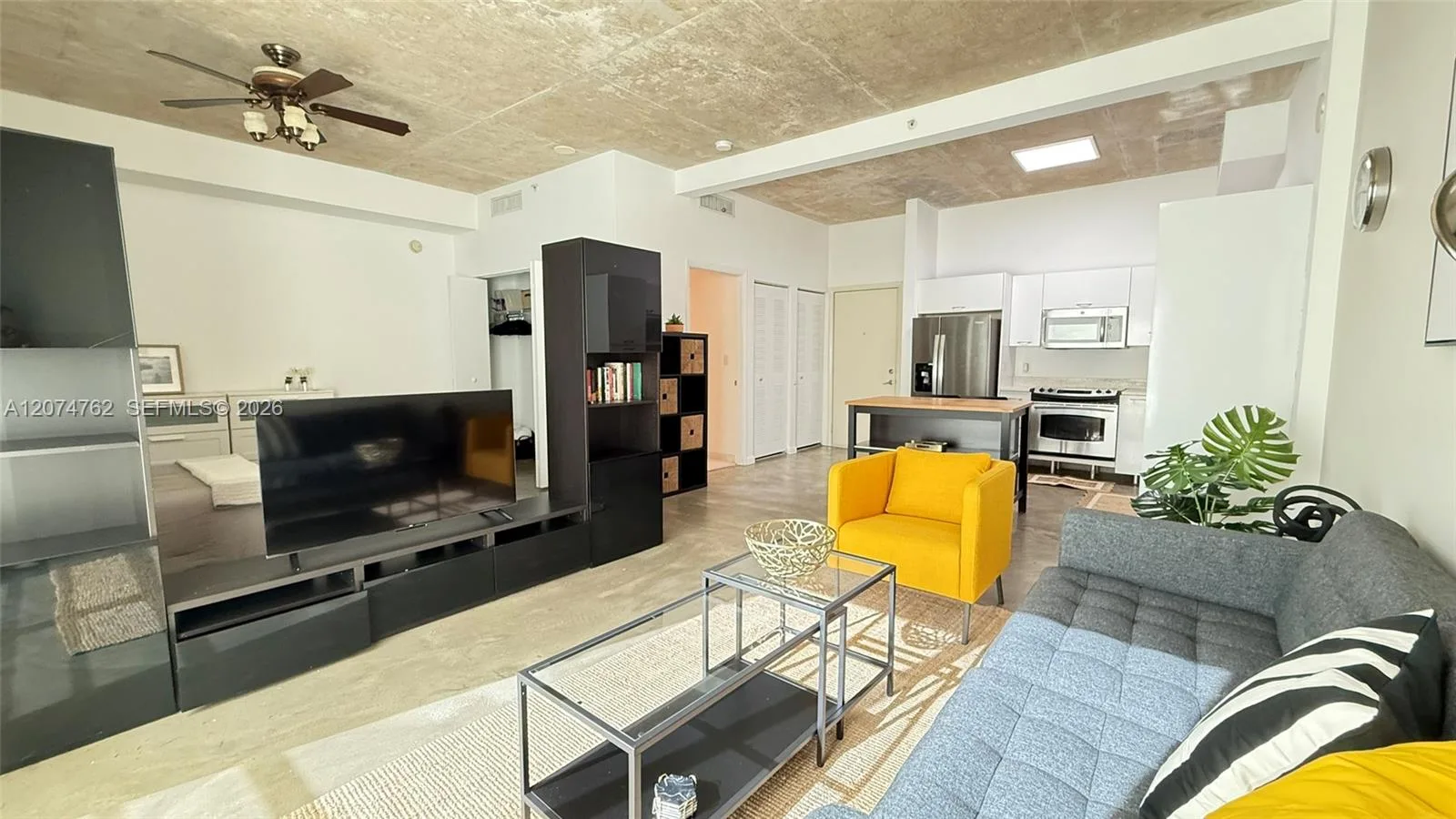 234 NE 3rd St # 405, Miami, FL 33132 photo 12