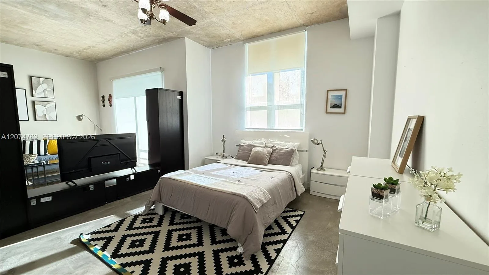 234 NE 3rd St # 405, Miami, FL 33132 photo 8