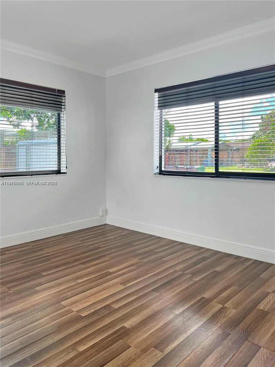 221 W 31st St, Hialeah, FL 33012 photo 5