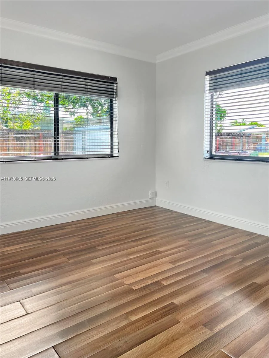 221 W 31st St, Hialeah, FL 33012 photo 6
