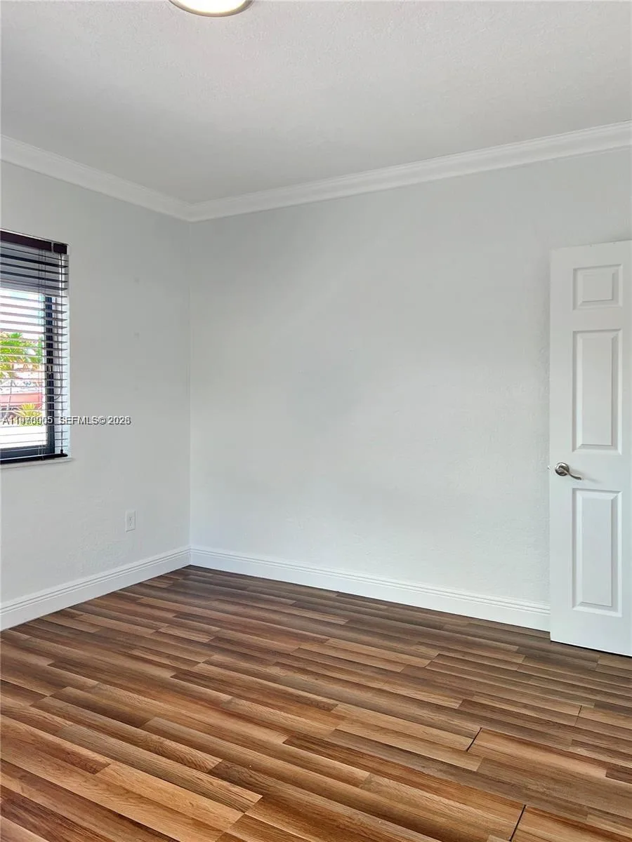 221 W 31st St, Hialeah, FL 33012 photo 7