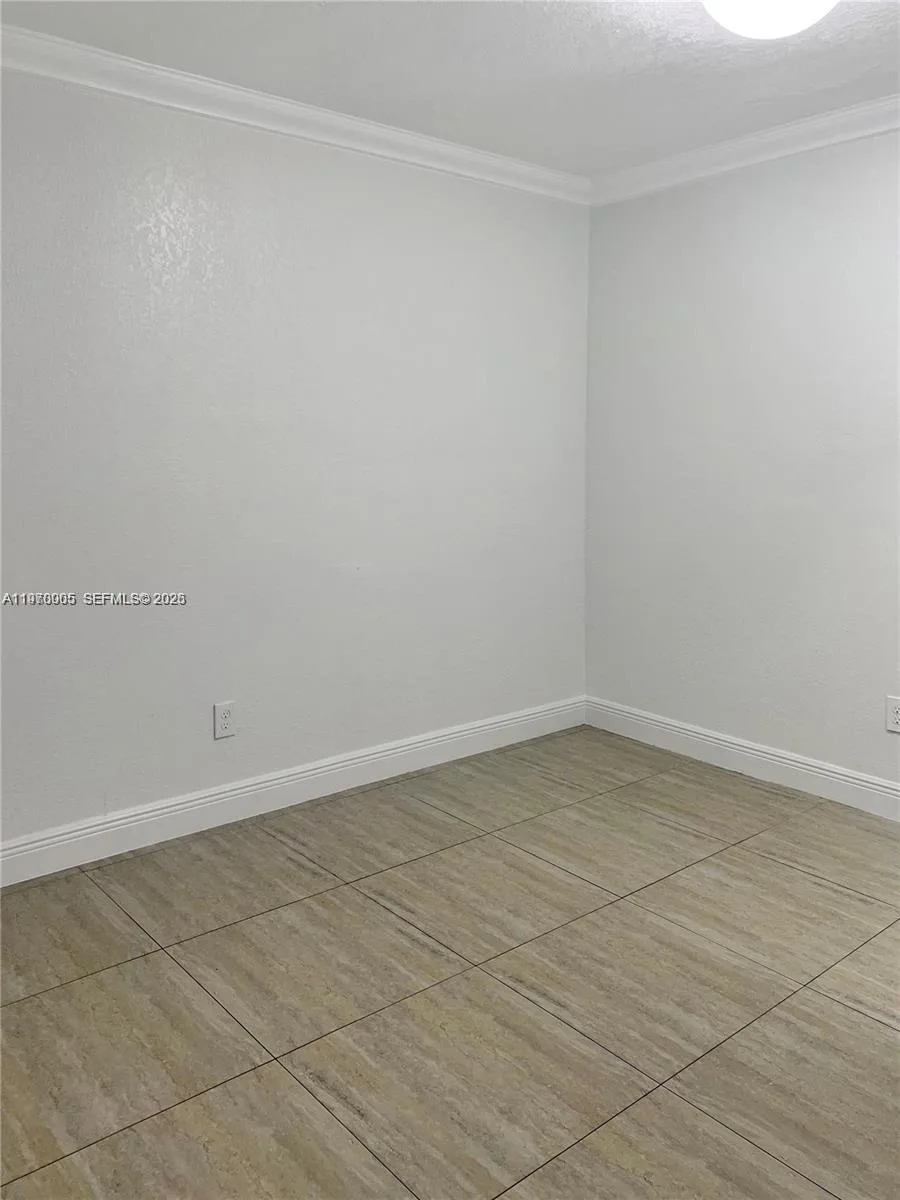 221 W 31st St, Hialeah, FL 33012 photo 8