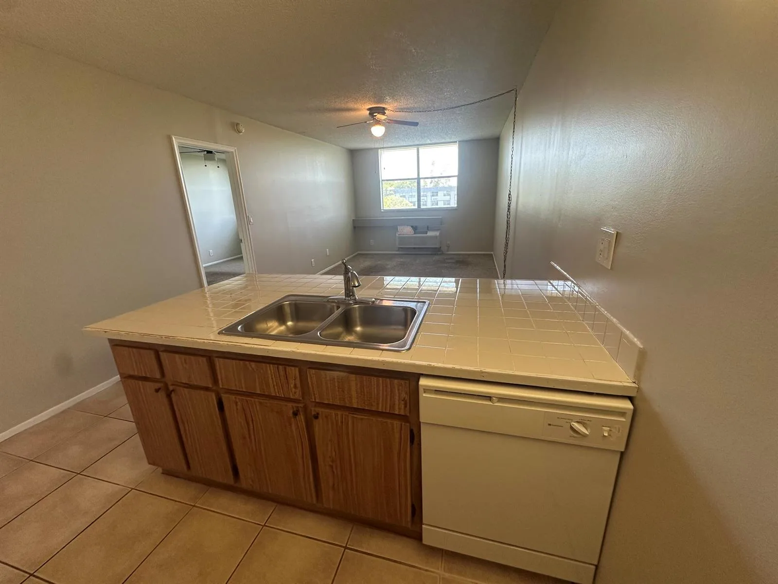 2501 RIVERSIDE Drive # 517-A, Coral Springs, FL 33065