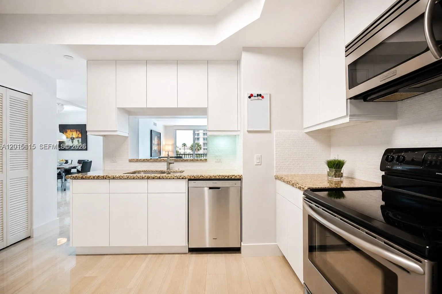 888 Brickell Key Dr # 609, Miami, FL 33131 photo 9