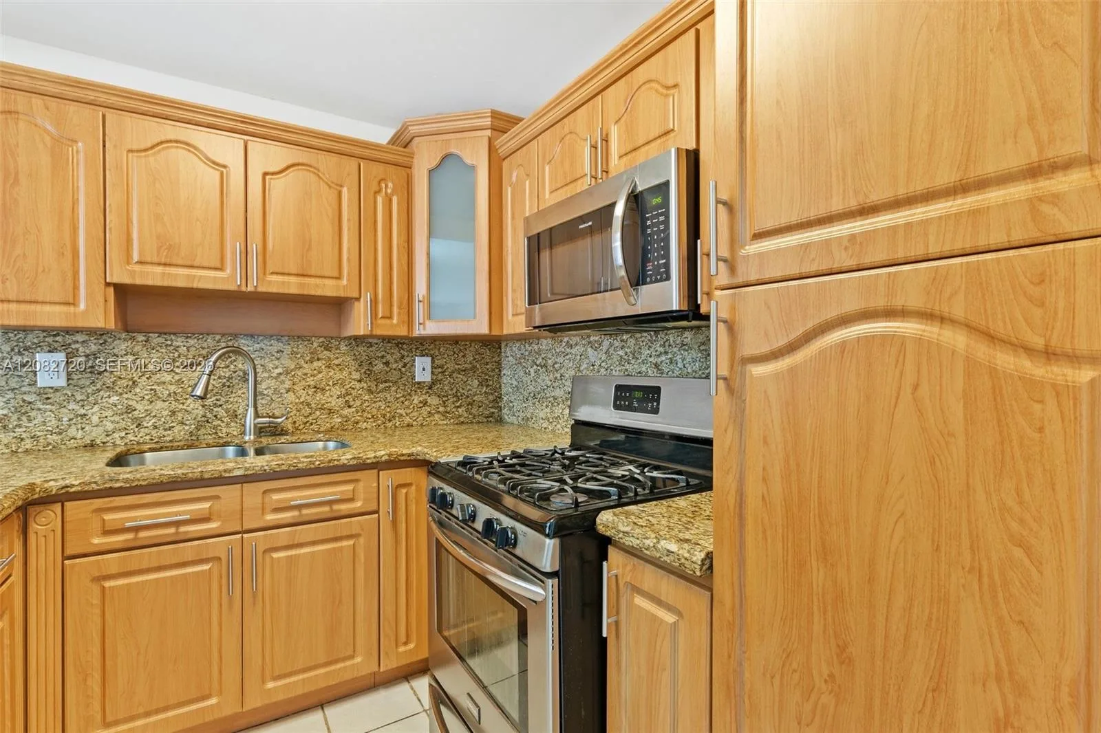 1300 W 47th Pl # 223, Hialeah, FL 33012