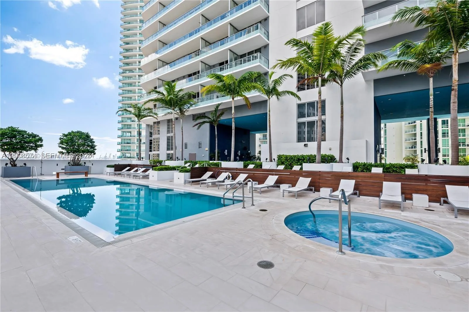 1300 Brickell Bay Dr # 807, Miami, FL 33131