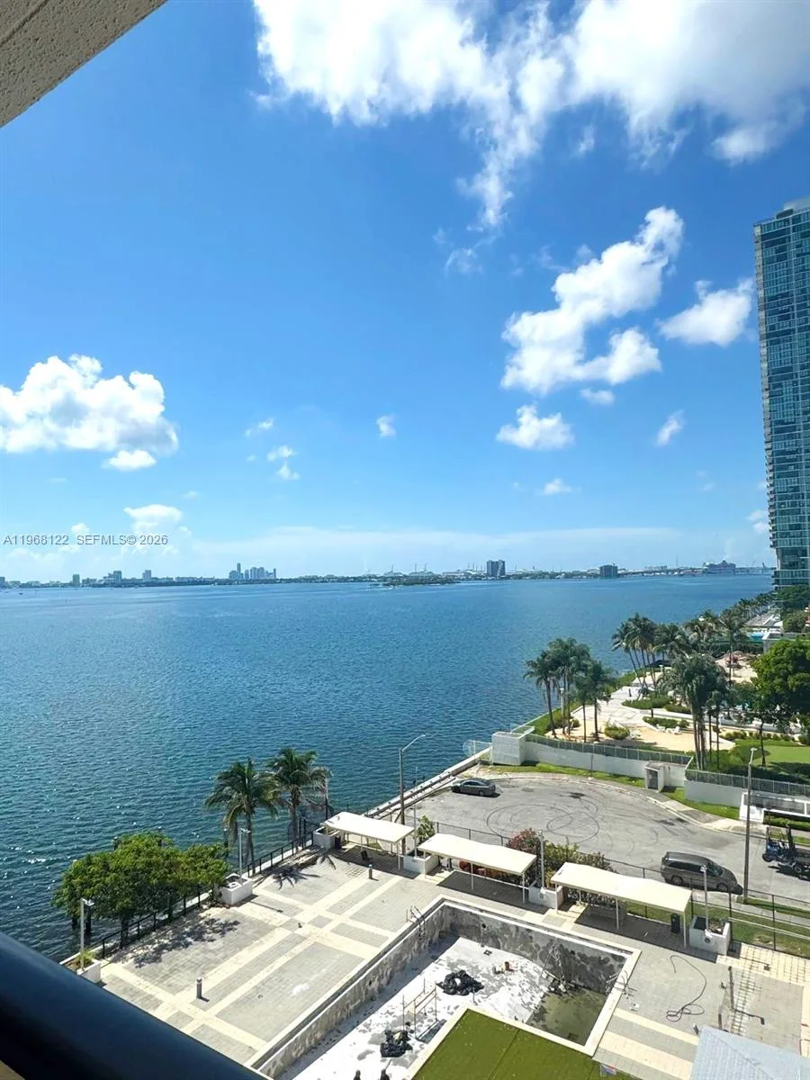 600 NE 36th St # 820, Miami, FL 33137