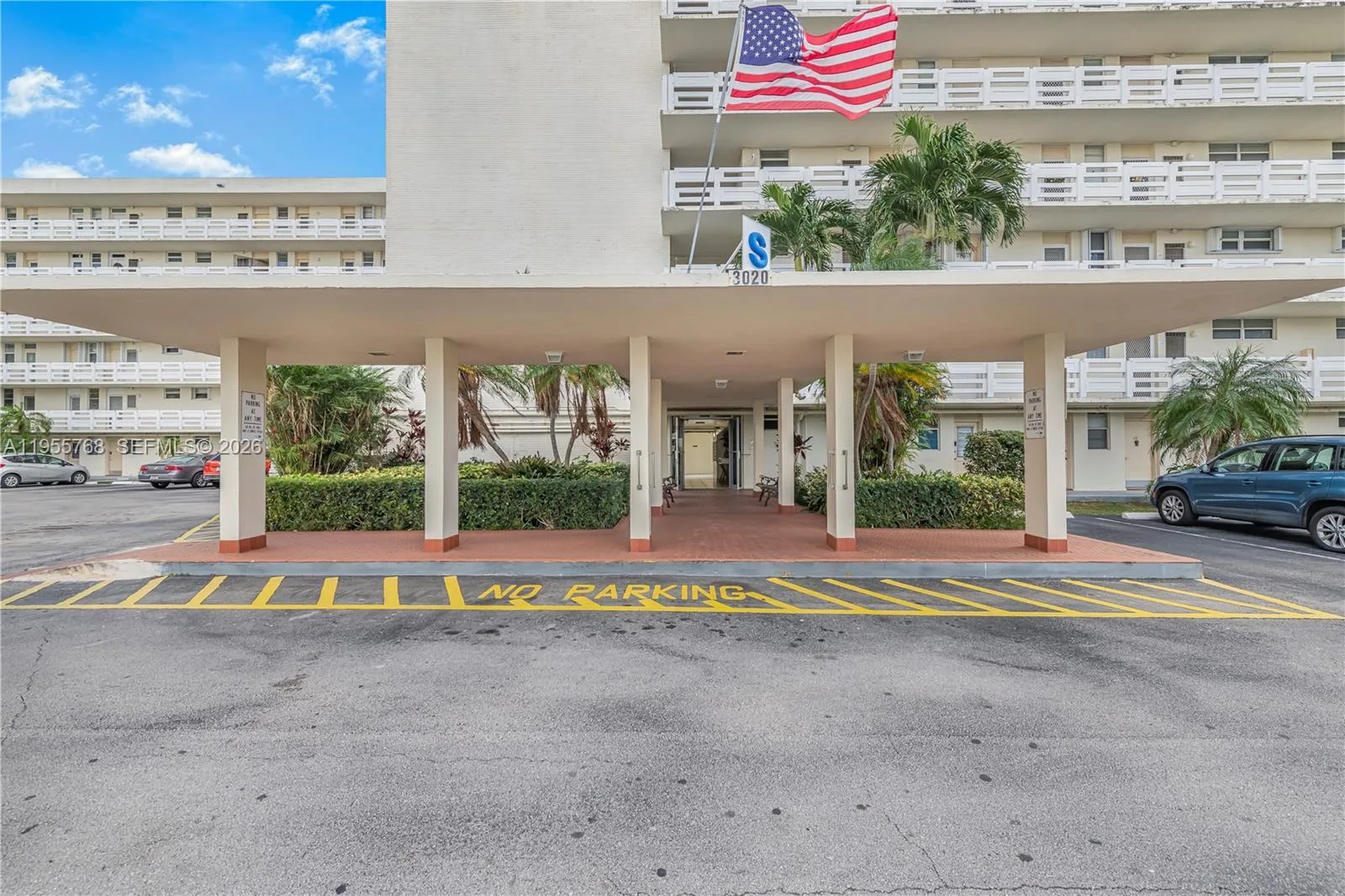 3020 Marcos Dr # S109, Aventura, FL 33160