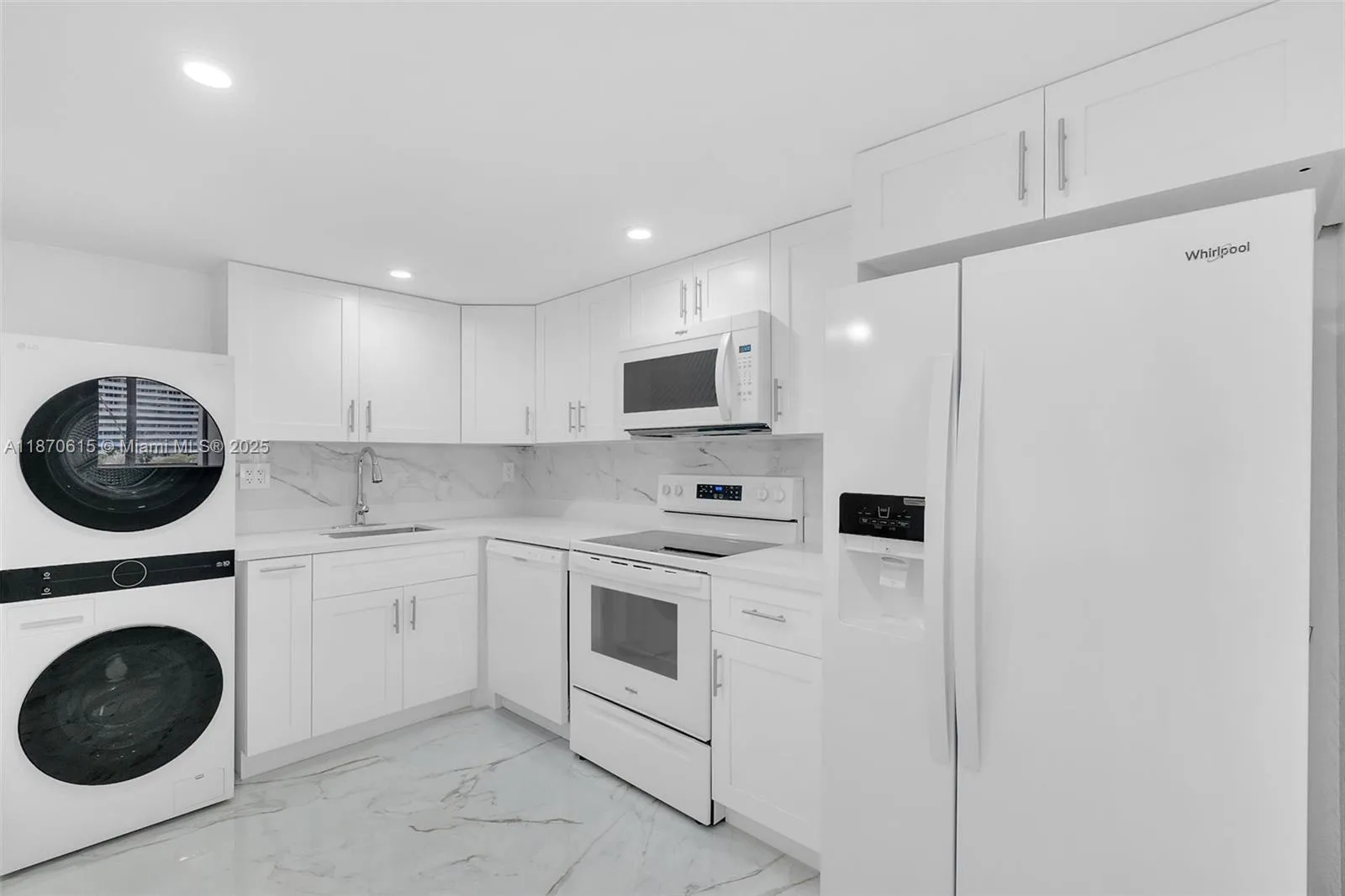 1865 Brickell Ave # A804, Miami, FL 33129 photo 2