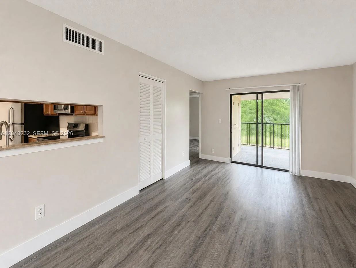 3400 Foxcroft Rd # 215, Miramar, FL 33025 photo 8