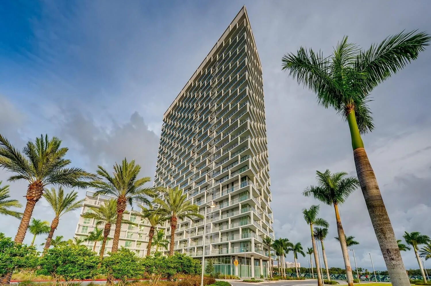 2000 Metropica Way # 2107, Sunrise, FL 33323