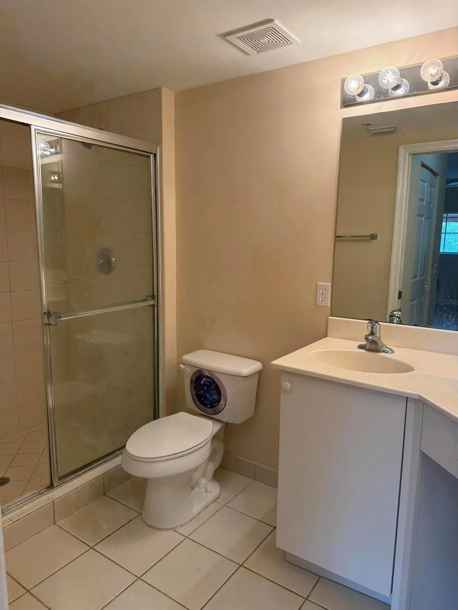 4723 LUCERNE LAKES Boulevard E # 633, Lake Worth, FL 33467 photo 5