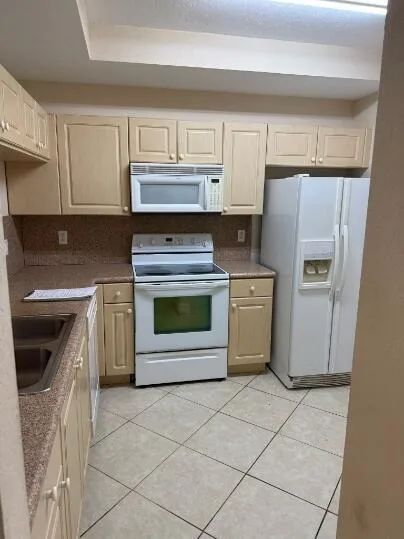 4723 LUCERNE LAKES Boulevard E # 633, Lake Worth, FL 33467 photo 6
