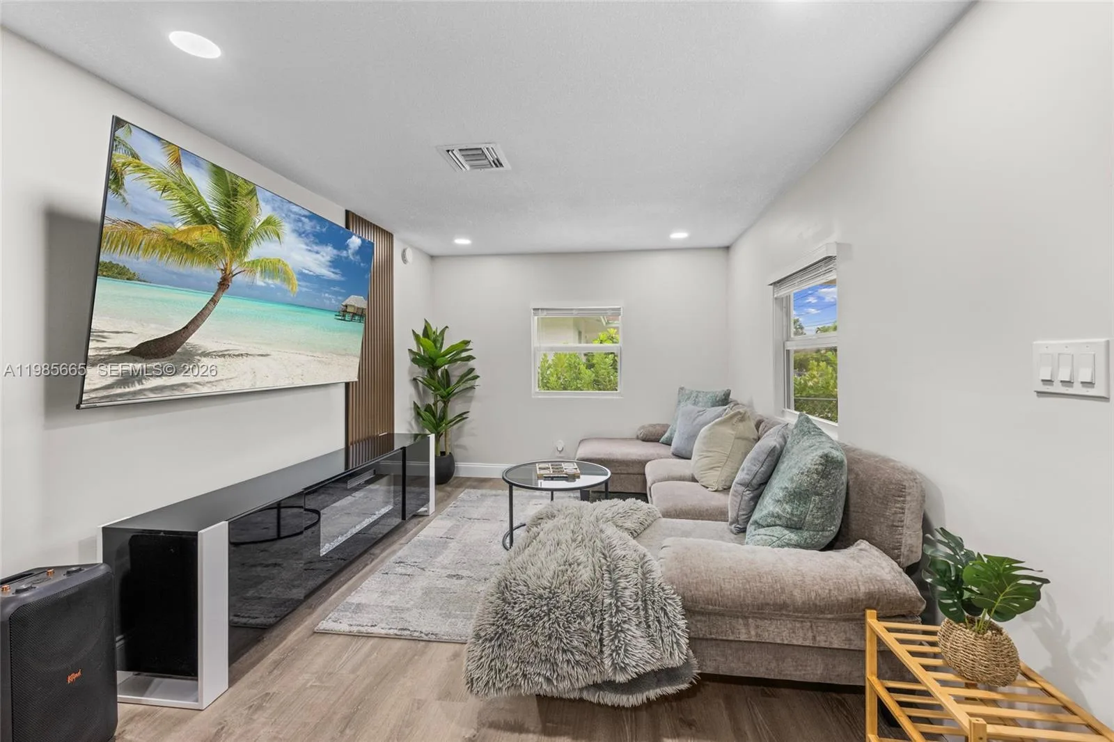6674 4th # St, Jupiter, FL 33458