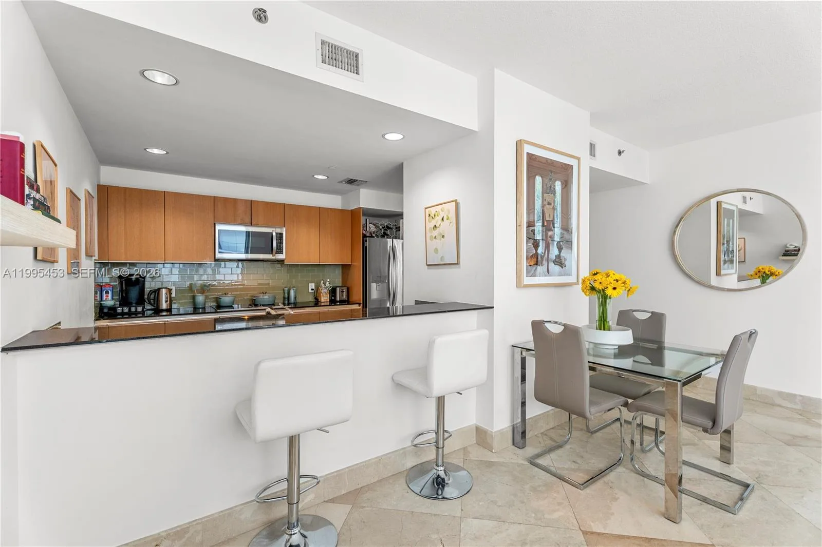 1060 Brickell Ave # 2117, Miami, FL 33131 photo 4