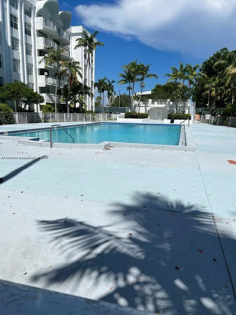 498 NW 165th St Rd # D-407, Miami, FL 33169 photo 12
