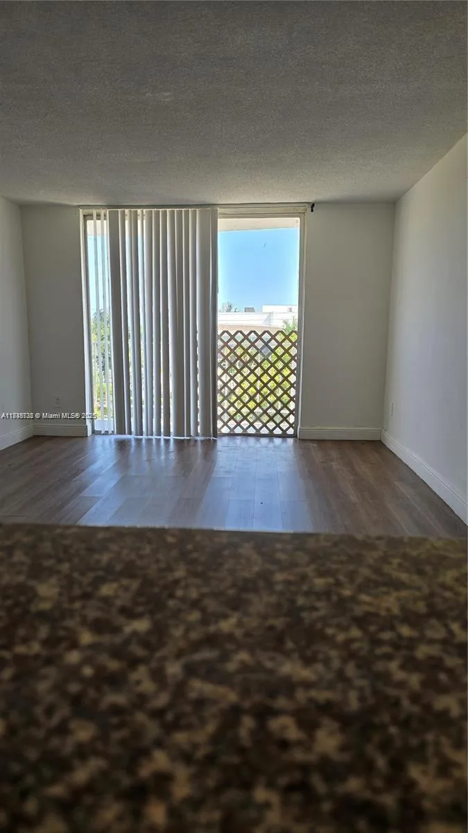 498 NW 165th St Rd # D-407, Miami, FL 33169 photo 2