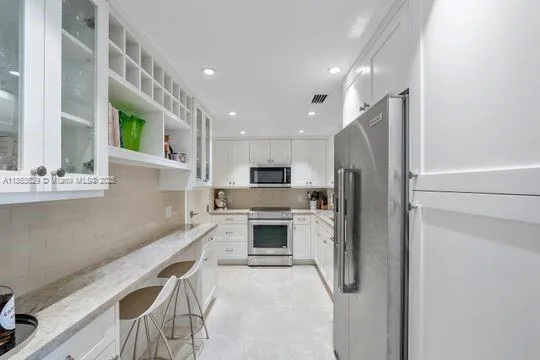 90 Edgewater Dr # 820, Coral Gables, FL 33133 photo 11