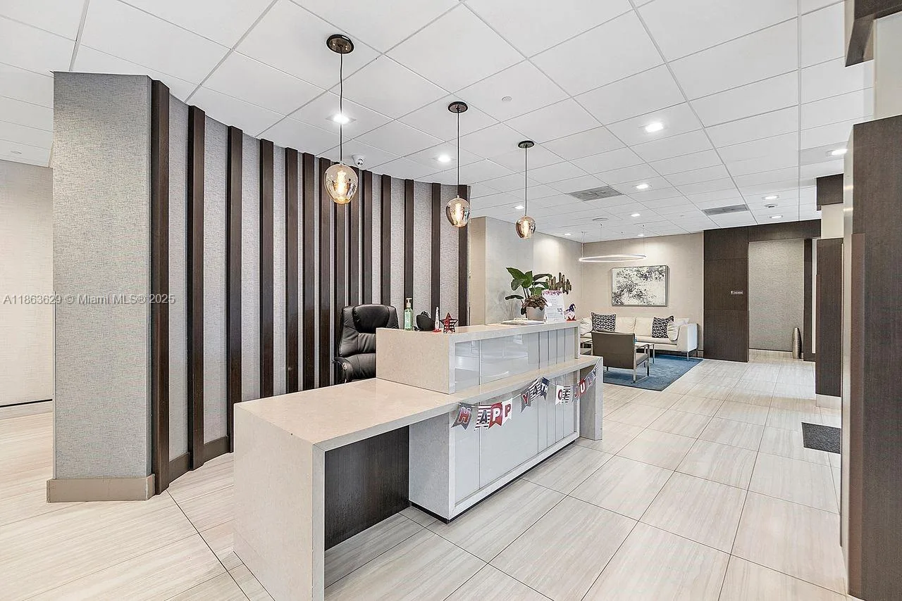 90 Edgewater Dr # 820, Coral Gables, FL 33133 photo 2