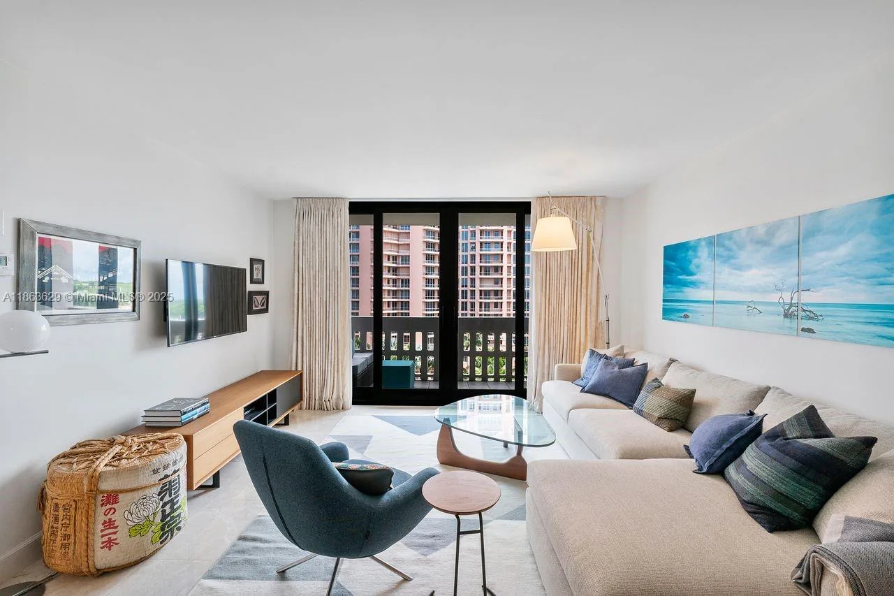90 Edgewater Dr # 820, Coral Gables, FL 33133 photo 9