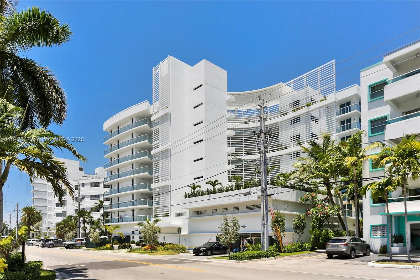 9821 E Bay Harbor Dr # 902, Bay Harbor Islands, FL 33154