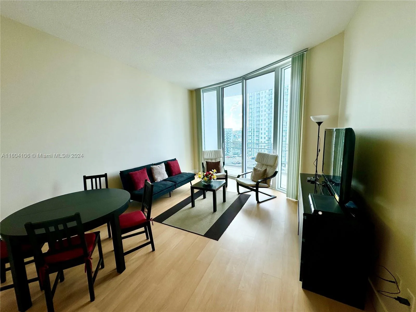 350 NE 24th St # 1107, Miami, FL 33137 photo 3