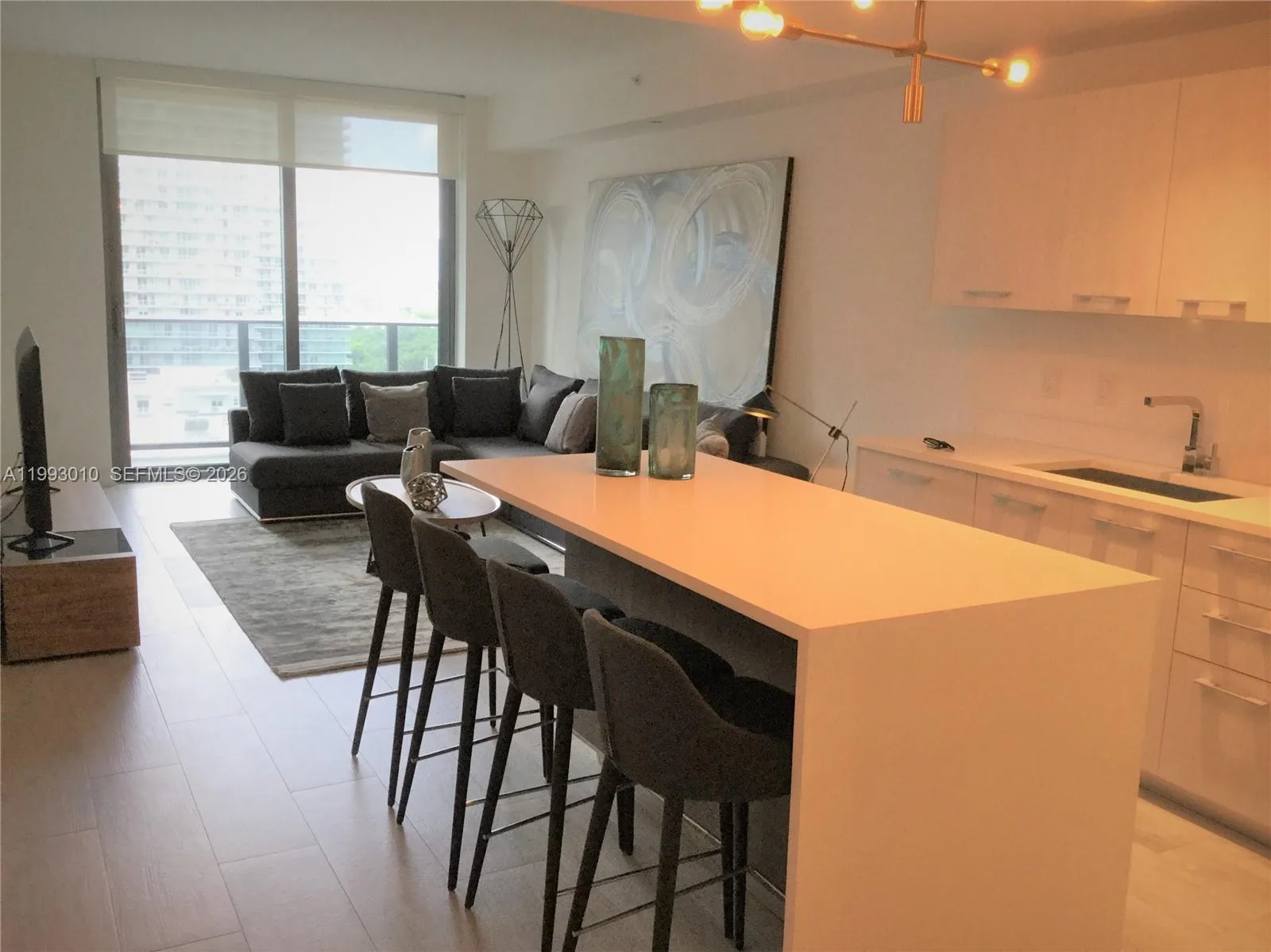 55 SW 9th St # 1905, Miami, FL 33130 photo 9