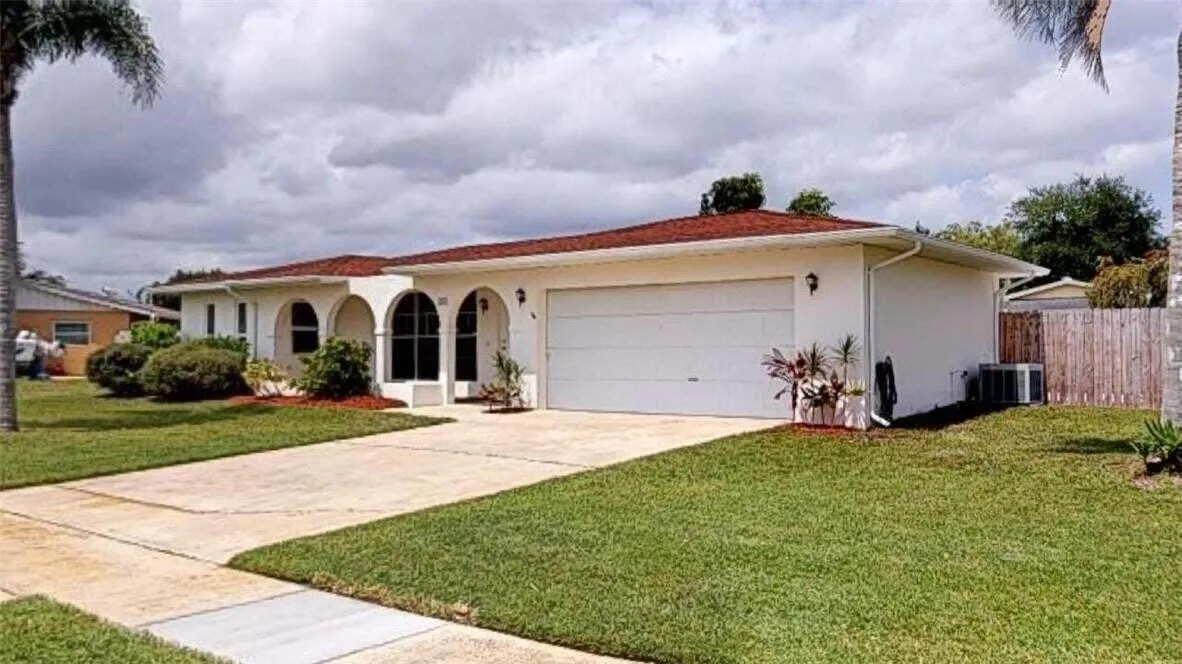 201 NE Midfield Lane, Port St. Lucie, FL 34983