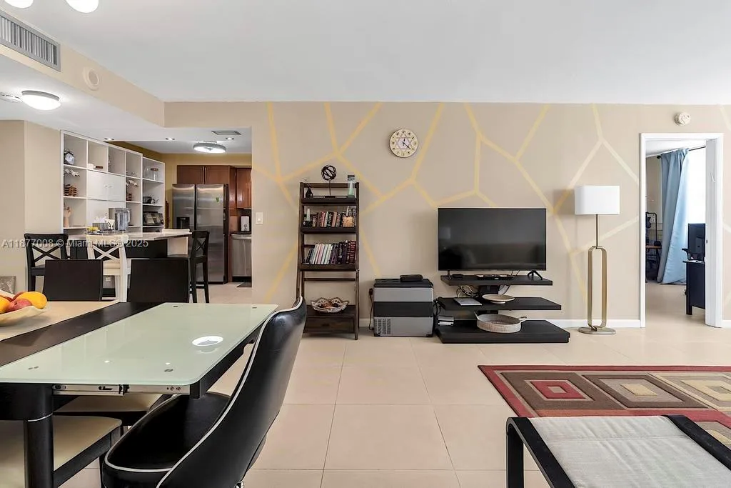 251 174th St # 708, Sunny Isles Beach, FL 33160 photo 12
