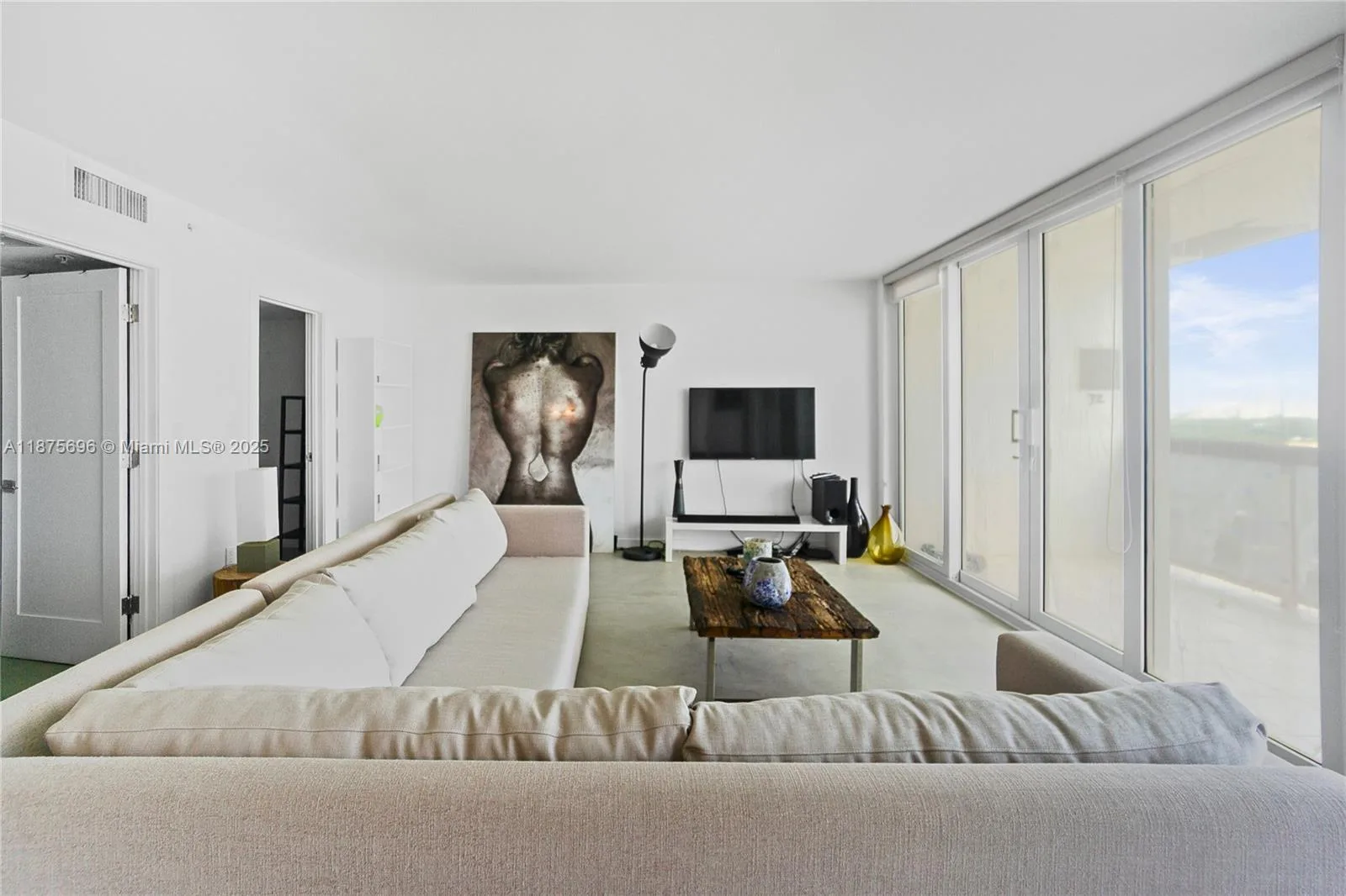 1900 Sunset Harbour Dr # 2011, Miami Beach, FL 33139 photo 3