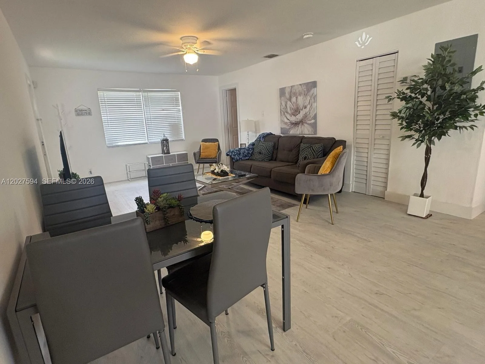 201 Columbus Pkwy # B, Hollywood, FL 33021 photo 2