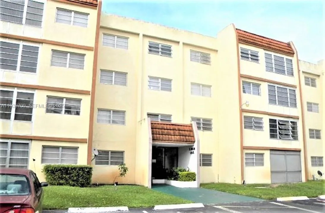 2451 NW 41st Ave # 302, Lauderhill, FL 33313 photo 7