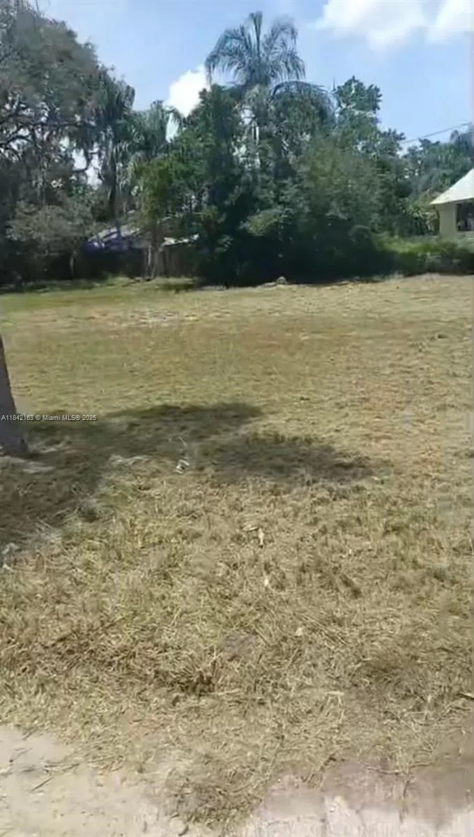 2030 Steiner Ave, Sebring, FL 33870
