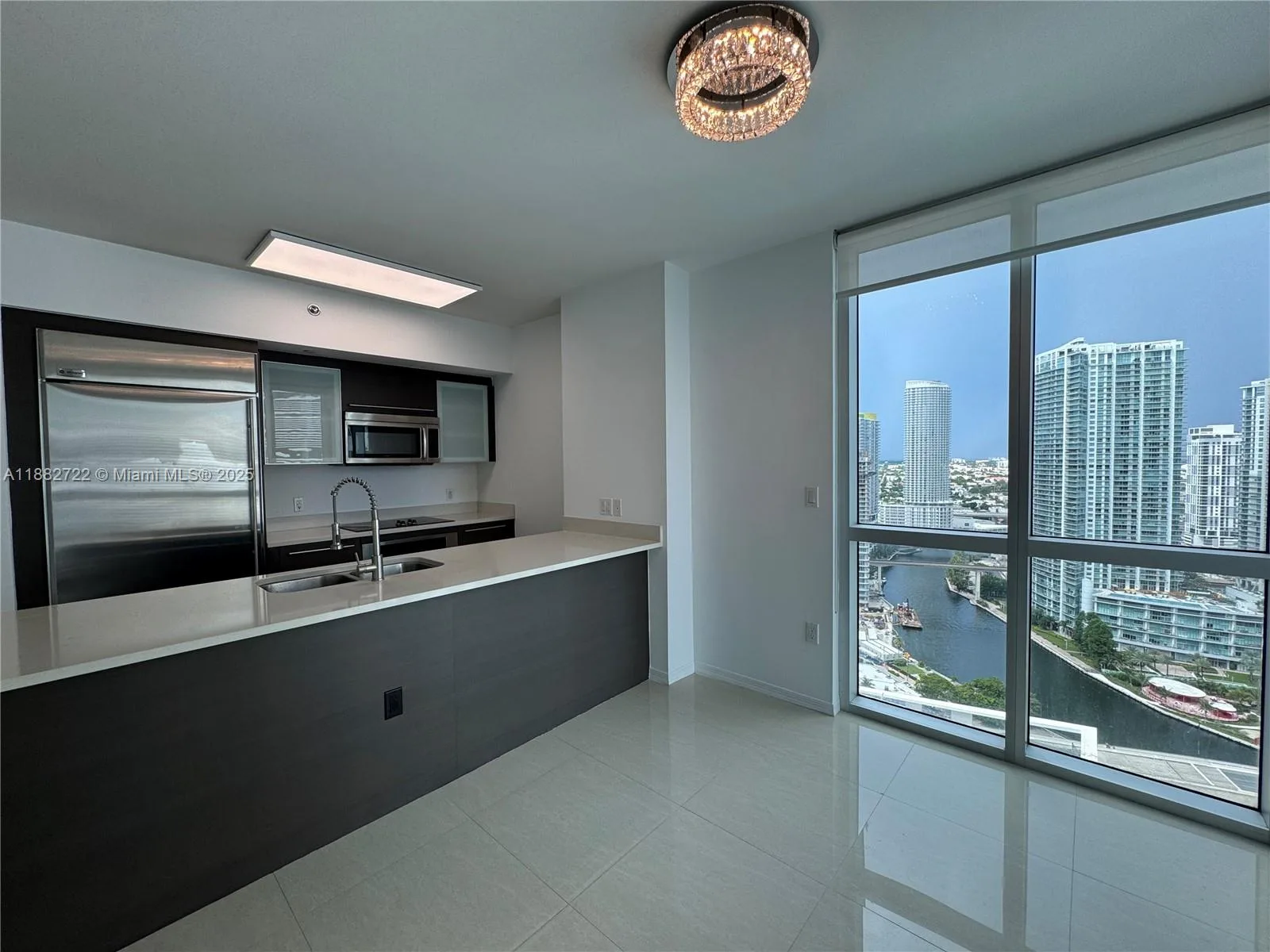 55 SE 6th St # 3501, Miami, FL 33131