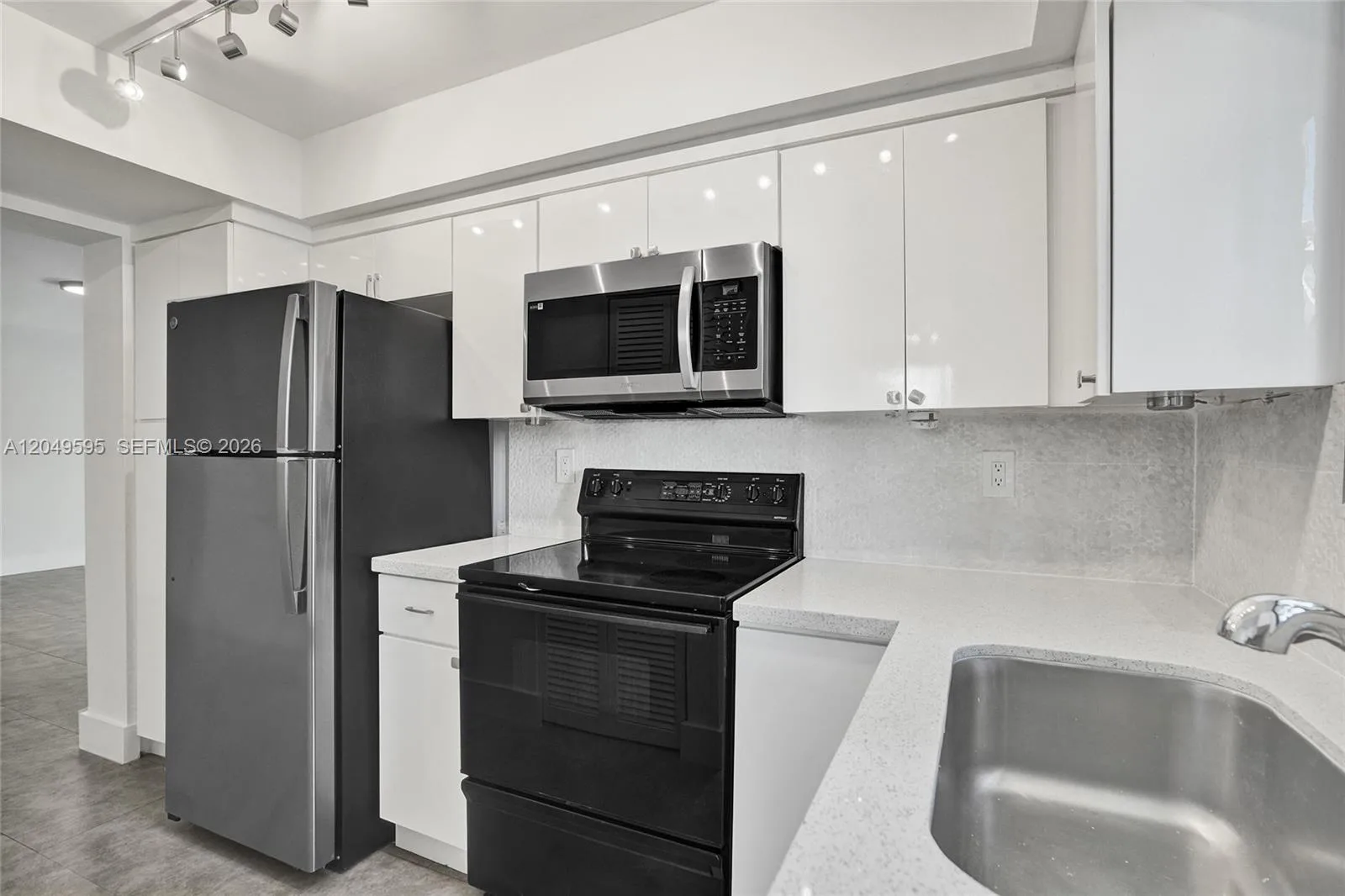 20332 NE 34th Ct # 26, Aventura, FL 33180 photo 8