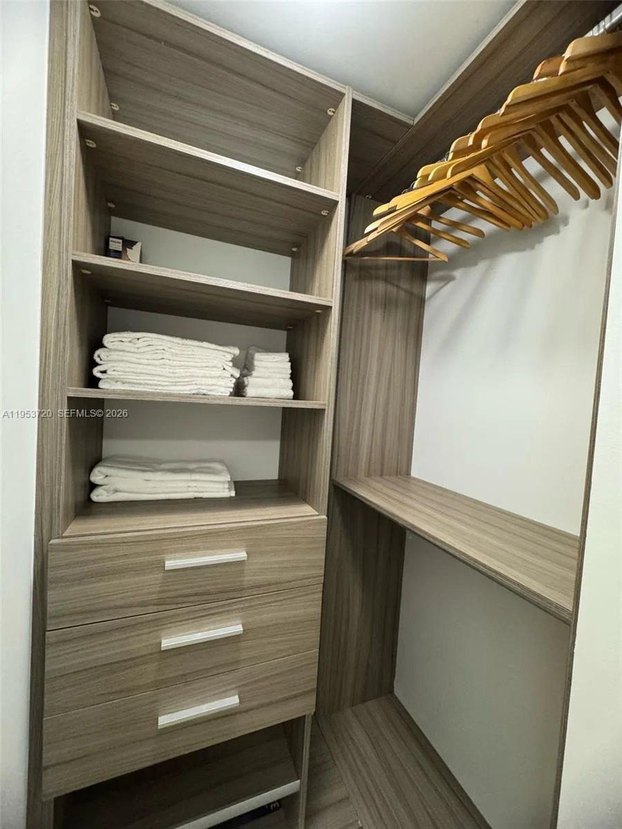 1300 Brickell Bay Dr # 2504, Miami, FL 33131 photo 5