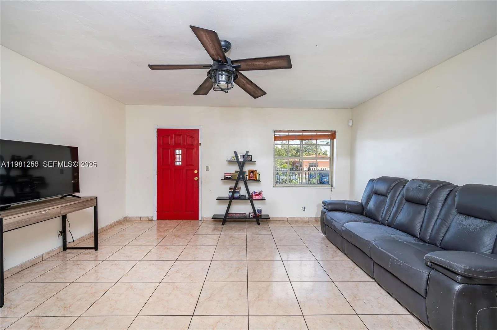 2610 NW 33rd St, Miami, FL 33142 photo 10