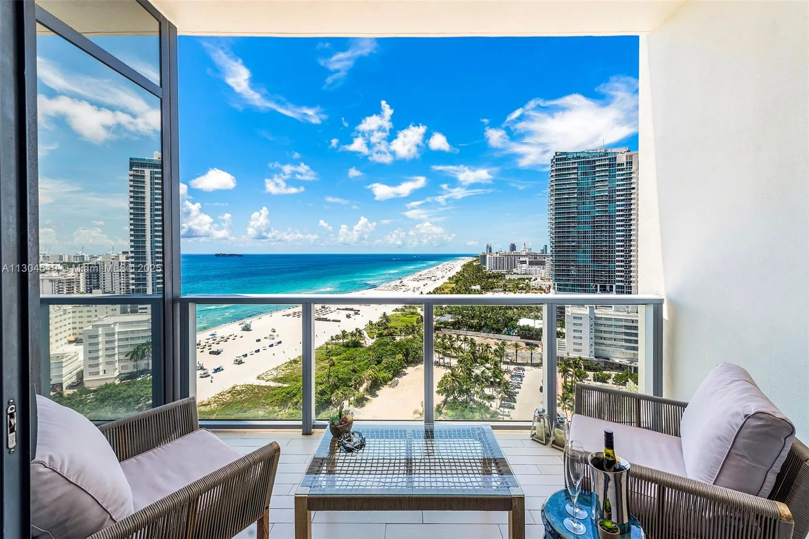 W South Beach photo 5