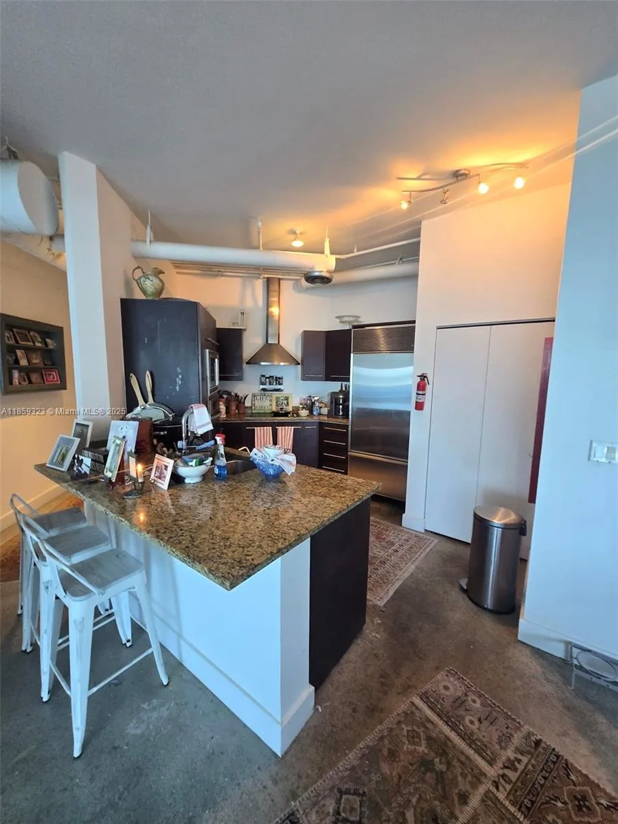 700 NE 25th St # 1402, Miami, FL 33137 photo 5
