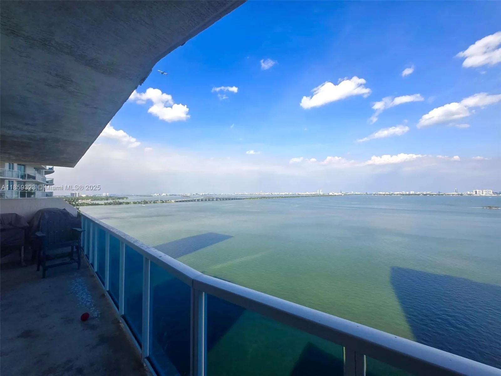700 NE 25th St # 1402, Miami, FL 33137 photo 7