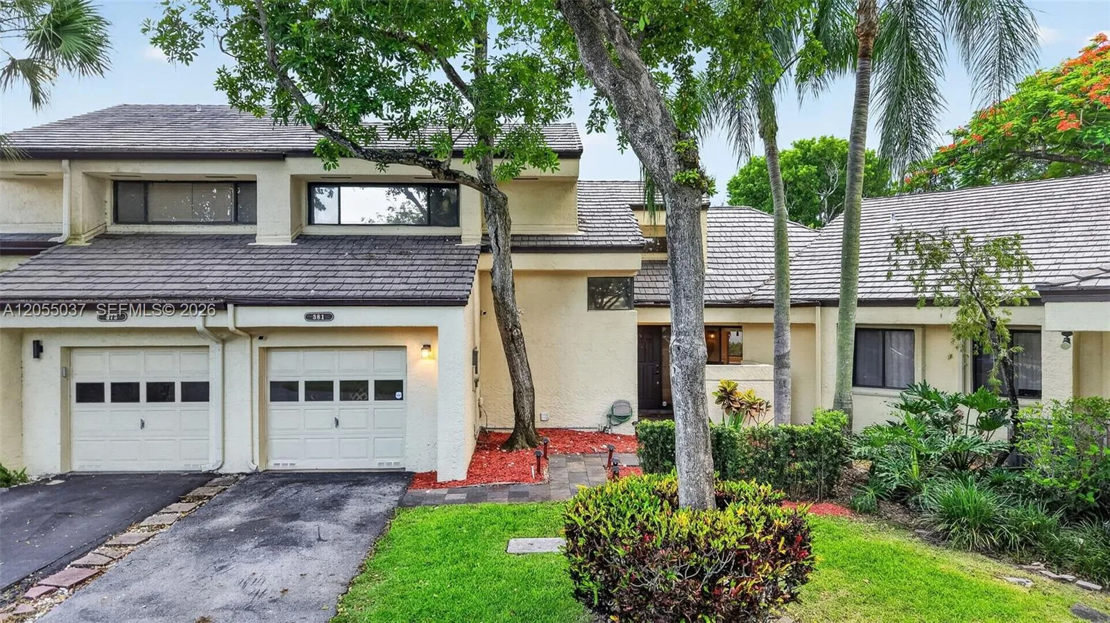 381 NW 94th Ter, Plantation, FL 33324