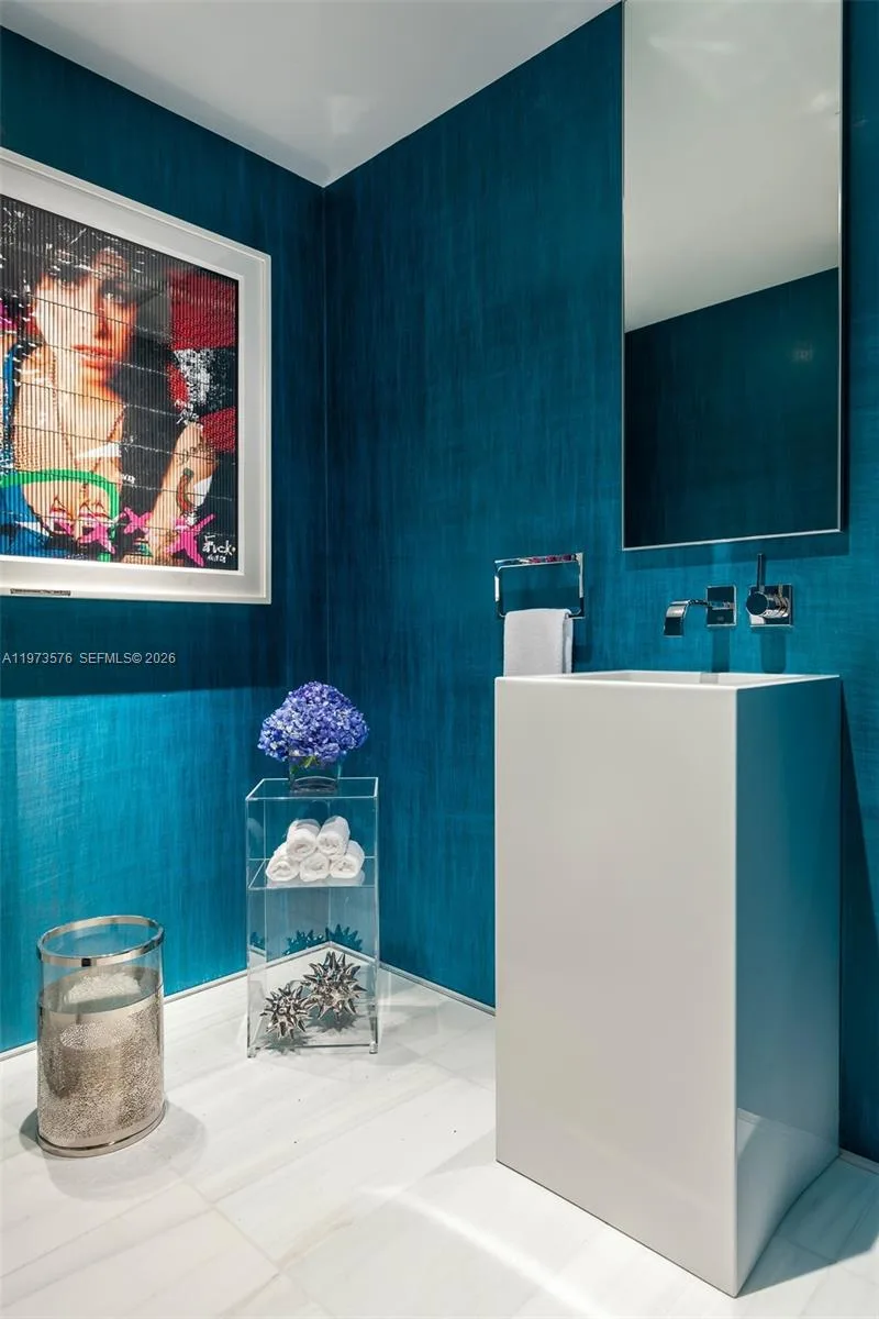 321 Ocean Dr # 200, Miami Beach, FL 33139 photo 9