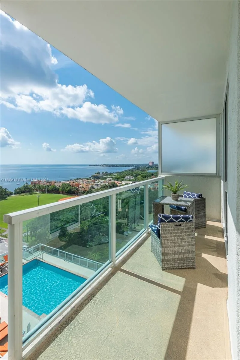 2889 Mcfarlane Rd # 1814, Miami, FL 33133